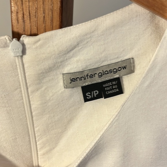 Jennifer Glasgow linen blouse - Picture 2 of 4